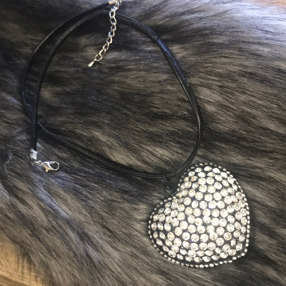 Rhinestone ❤️ heart ♥️ pendant necklace